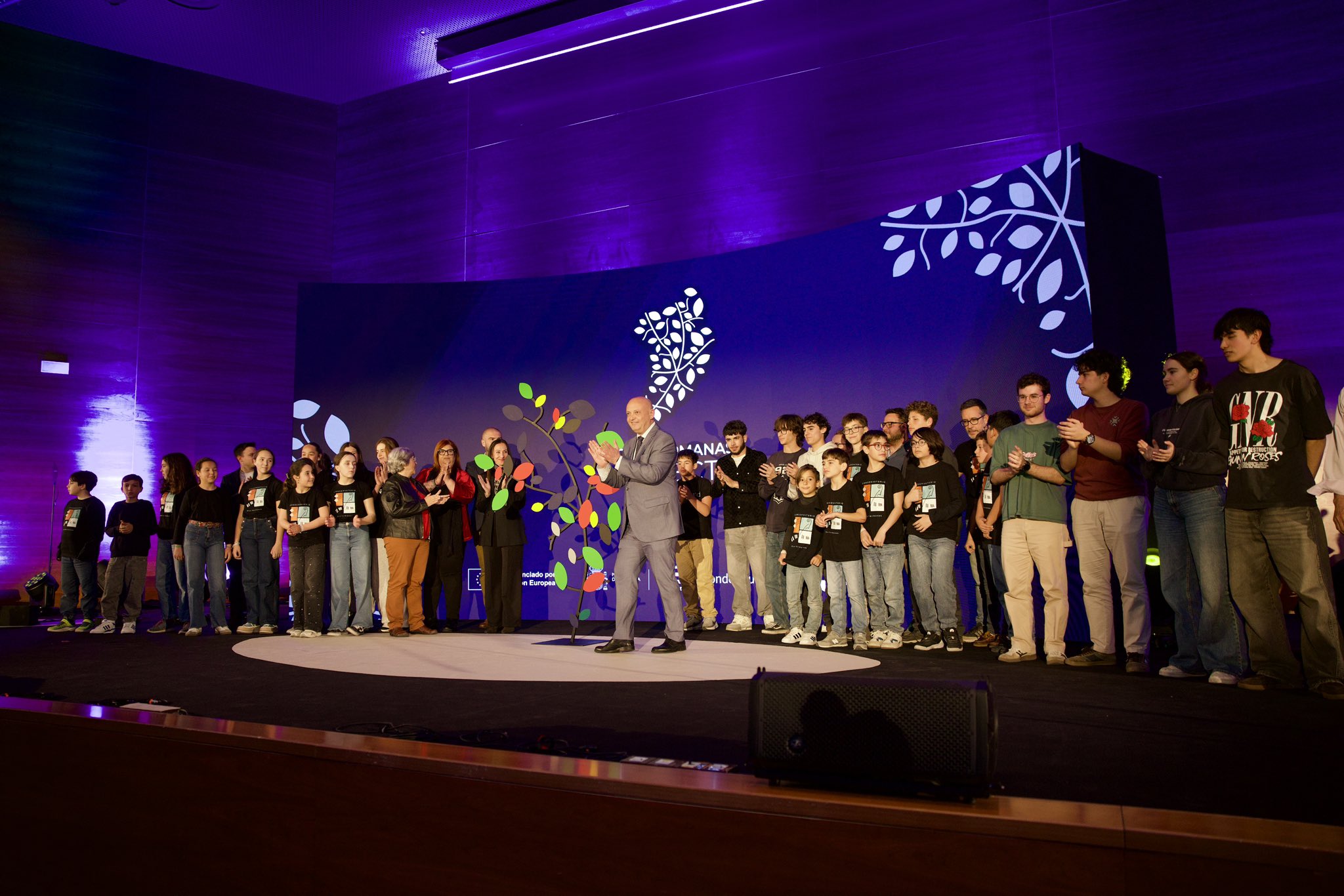 DOS HERMANAS CONECTA 03